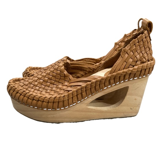 Free People Crochet Leather Wedges size 7.5 wooden cut out sole. - Picture 3 of 7